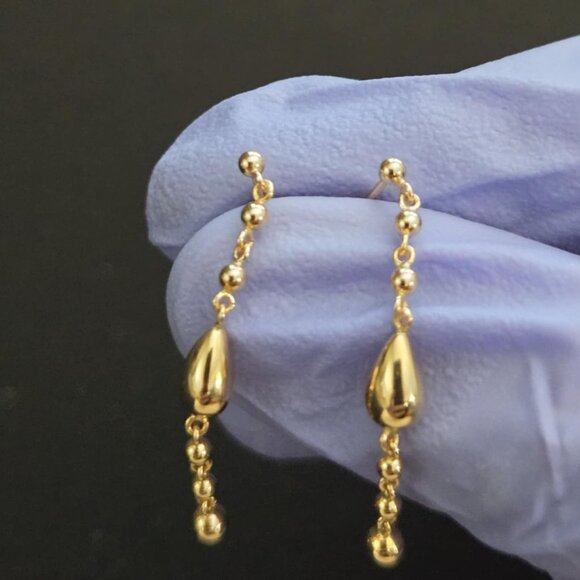 Gold dangling earring - Picture 6 of 17